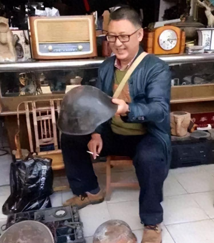 开云官方登录入口-放弃副市长跑去捡破烂，如今身无分文，却成了四川的骄傲